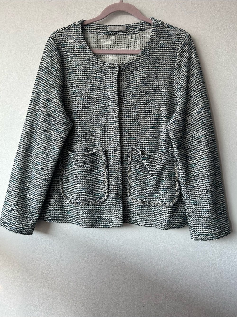 Le Tricot Perugia Textured Knit Tweed Jacket with front snaps